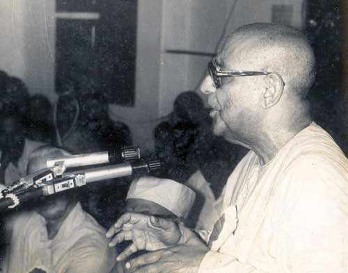 Swami Lokeswarananda at Puri Mission Ashrama