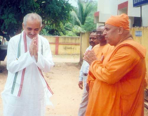 Visit of H H Sri Dibyasingha Dev, the Gajapati King of Puri